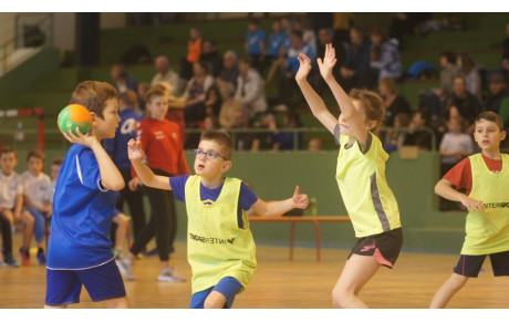 Le Mini-Hand, la compétition et l'apprentissage en même temps !